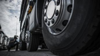 Qual é o momento ideal para realizar a recapagem dos pneus do seu veículo?